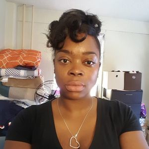 Meet your Posher, Edwina